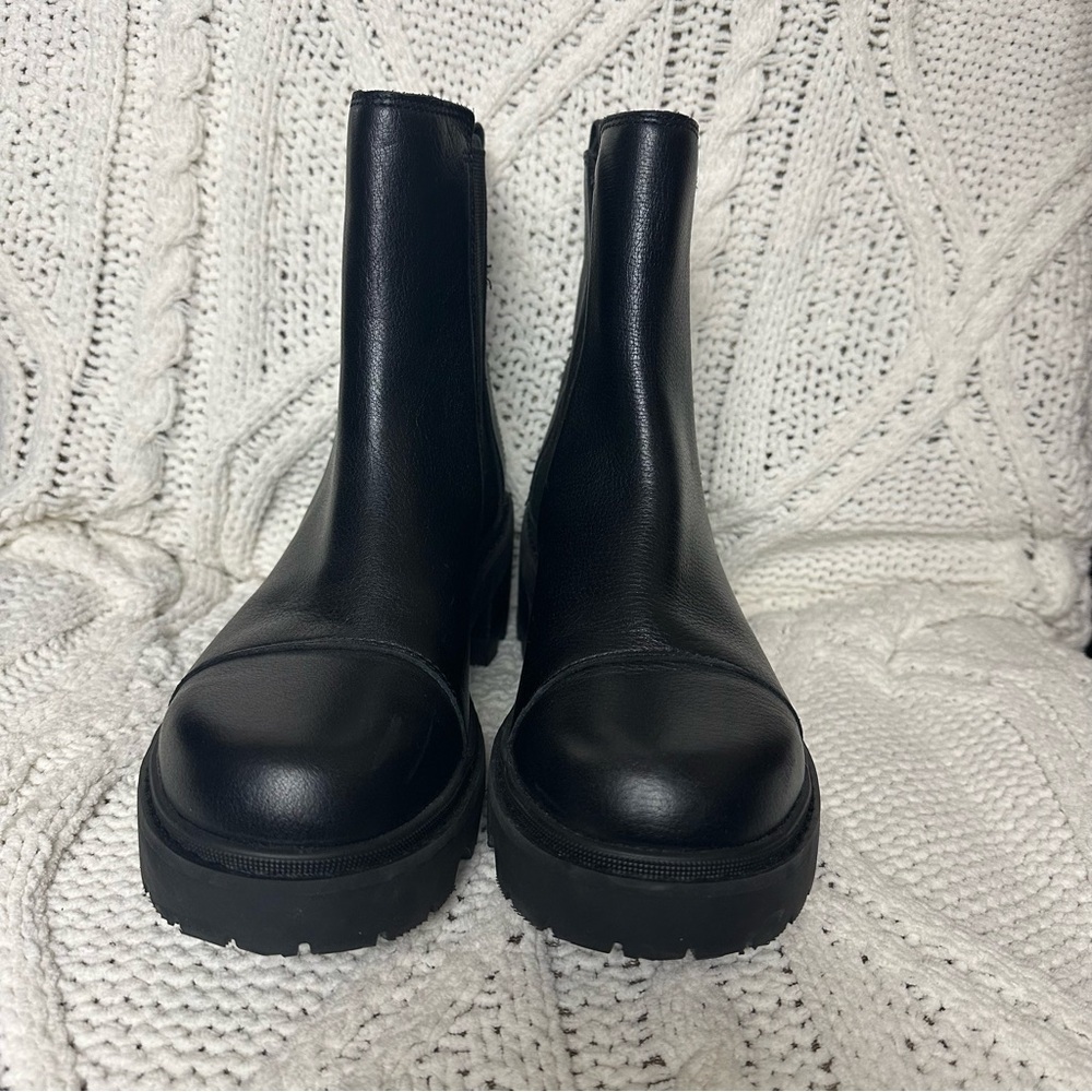 SOREL Joan Now Chealsea Boot Size 10 - Picture 2 of 5